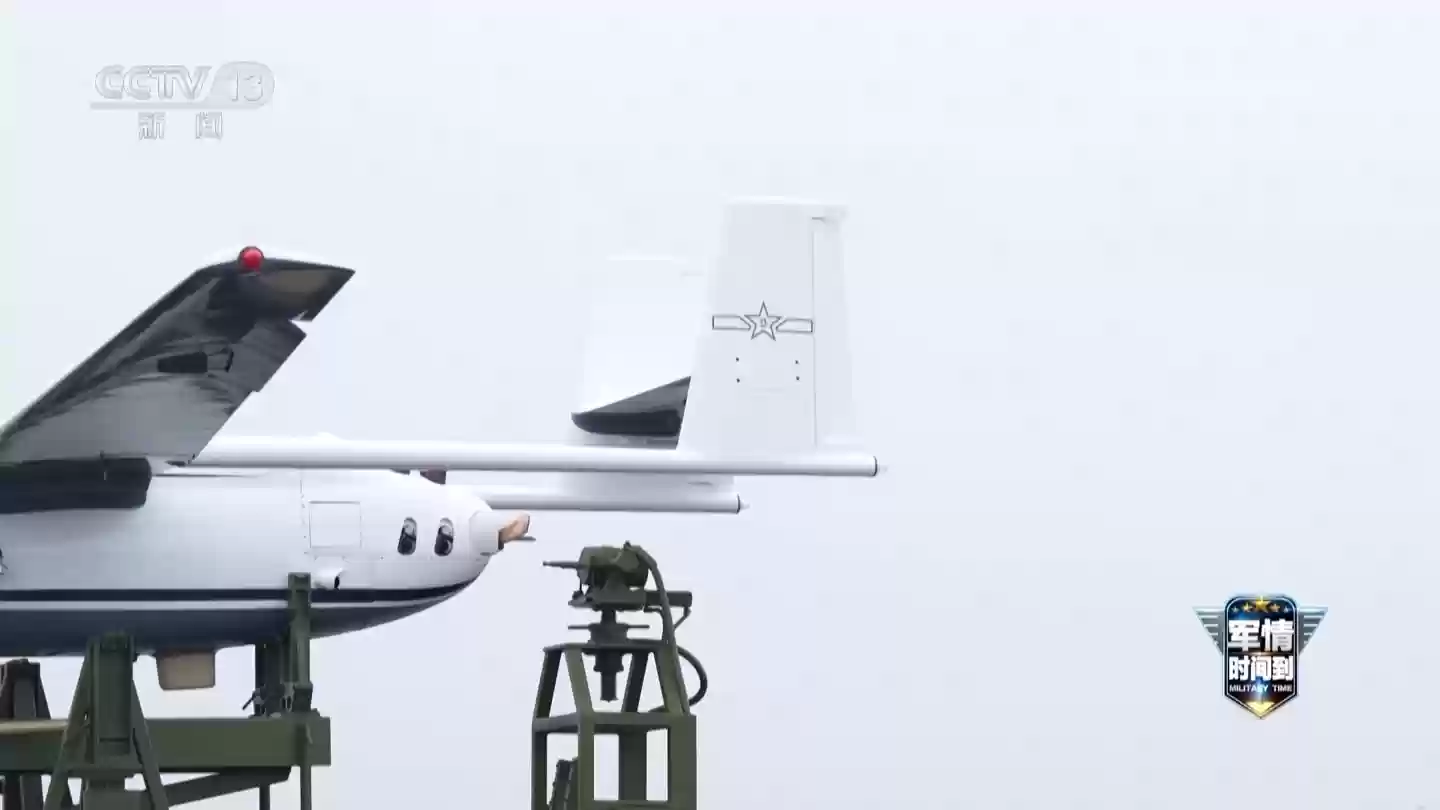 从电子压制到火力覆盖：我国陆军察打一体无人机技术优势揭秘，瞄准未来战场