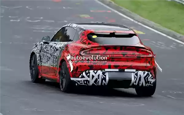 接近量产状态！小米YU7 GT再现身纽北赛道
