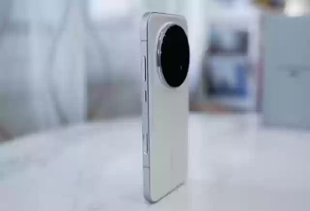 AI手机哪家强？荣耀Magic8以算力突破体验上限