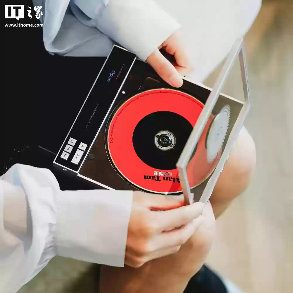 山灵推出 EC Zero AKM 便携式 CD 播放器：支持抓轨，具备 4.4mm 平衡接口、蓝牙 5.3