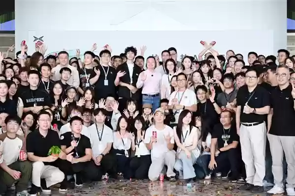 小鹏汽车乔迁广州新总部:有8万平公园+2万平餐厅