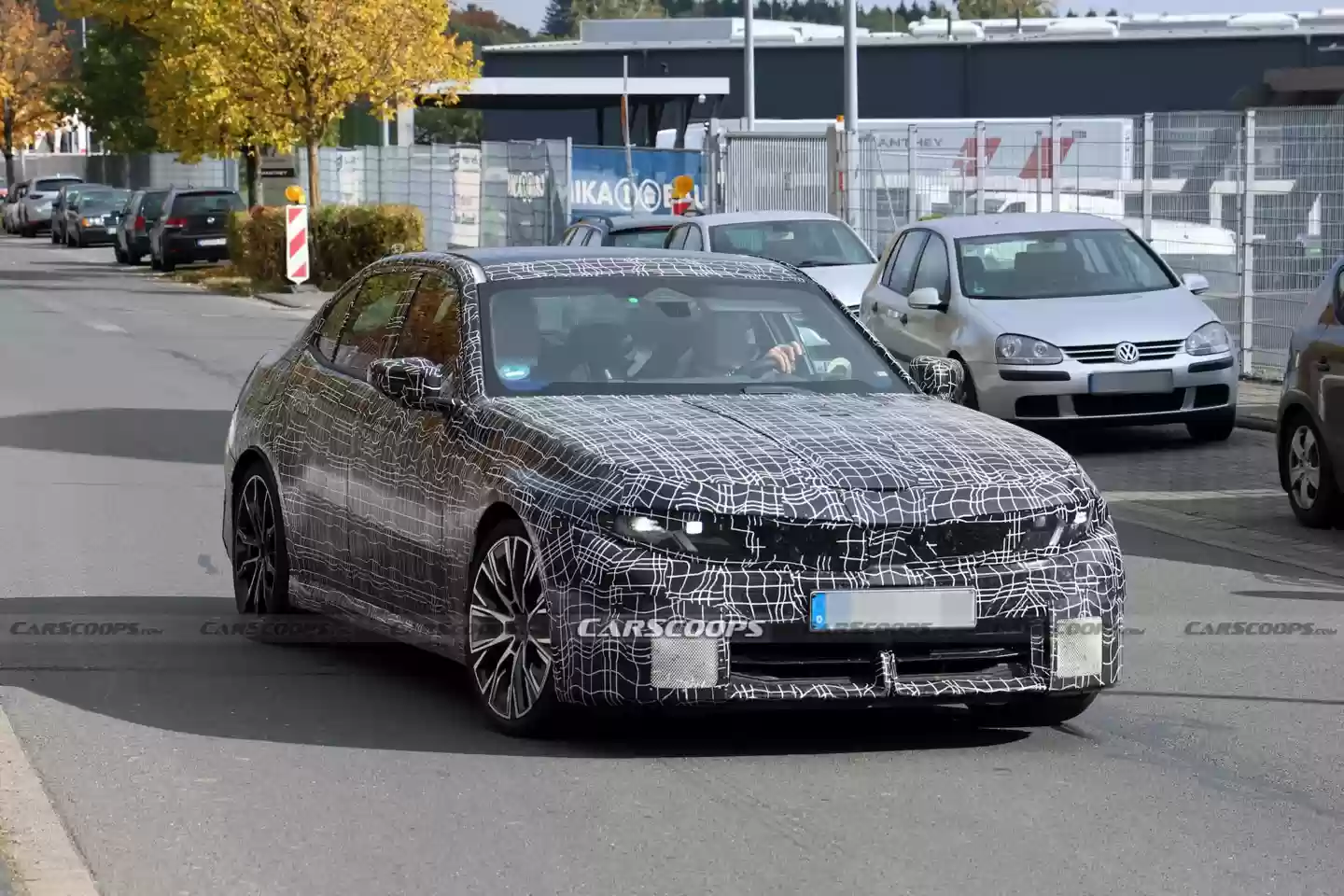 宝马下一代 M350 路试谍照曝光：功率预计达 420 马力，较现款提升明显