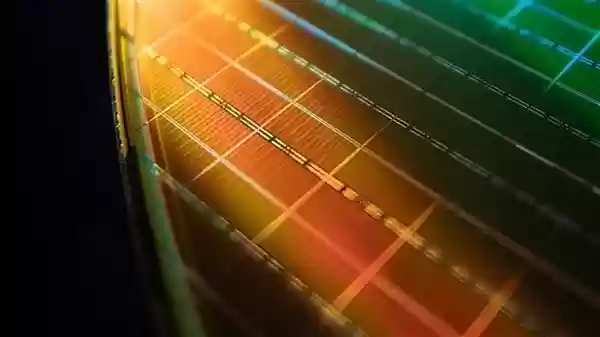 SK海力士季度利润突破11万亿韩元，HBM需求推动存储芯片上涨