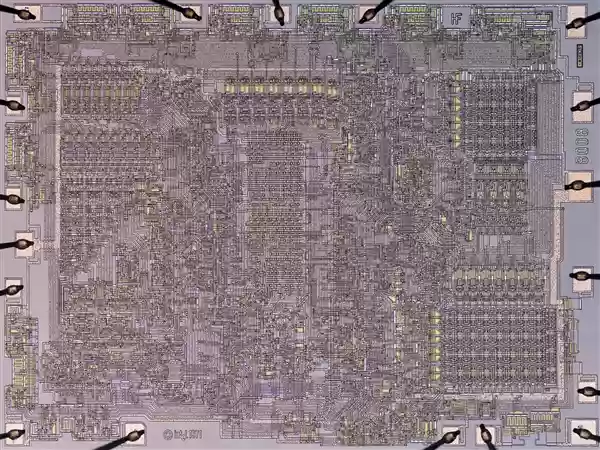 极客的浪漫：Intel传奇i8008史上最清晰图像！216张显微照片合成
