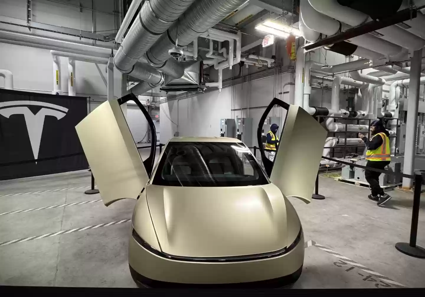 目标年产能 200 万辆,特斯拉为 Cybercab 生产招聘关键人员