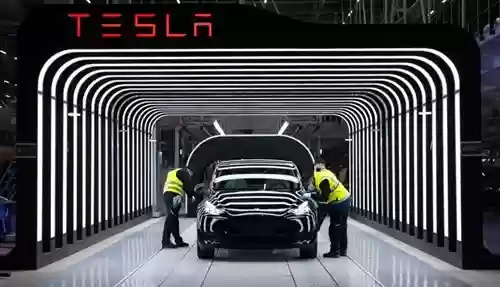 特斯拉发布2025年Q3财报 交付量创新高营收或突破260亿美元