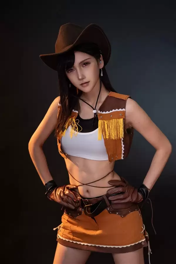 国内美女《FF7》蒂法COS！还原度之高令人惊叹