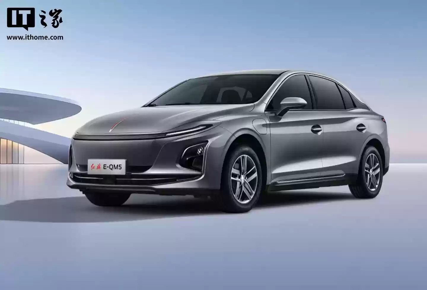 2025 款一汽红旗 E-QM5 新增“时代换电版”上市：CLTC 续航 500 公里，不含电池价 8.98 万元