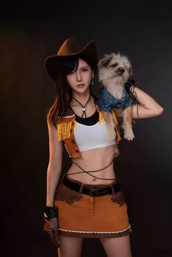 国内美女《FF7》蒂法COS！还原度之高令人惊叹