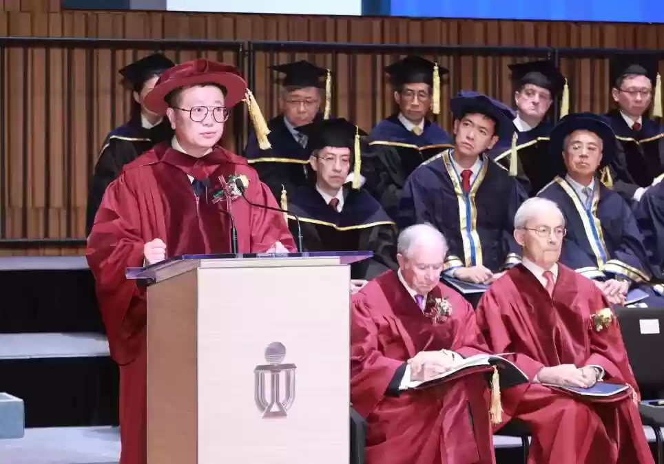 刘慈欣等“五位杰出领袖”获颁港科大荣誉博士