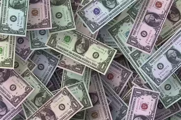 台积电：股神买卖背后的万亿机遇