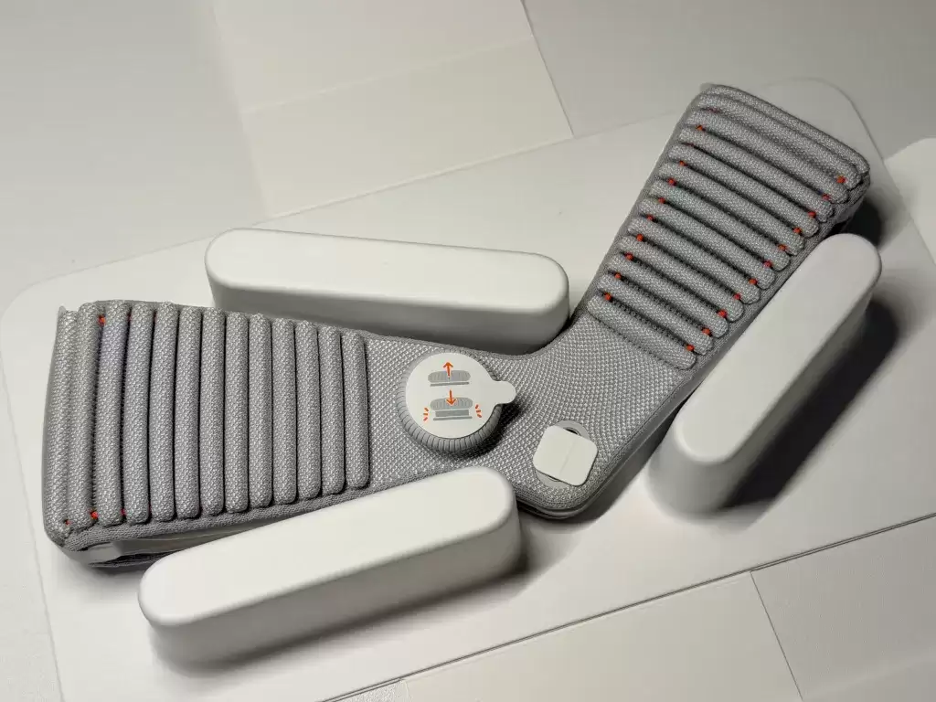 告别“压脸感”:苹果双环编织头带初体验,Vision Pro 头显最舒适搭档