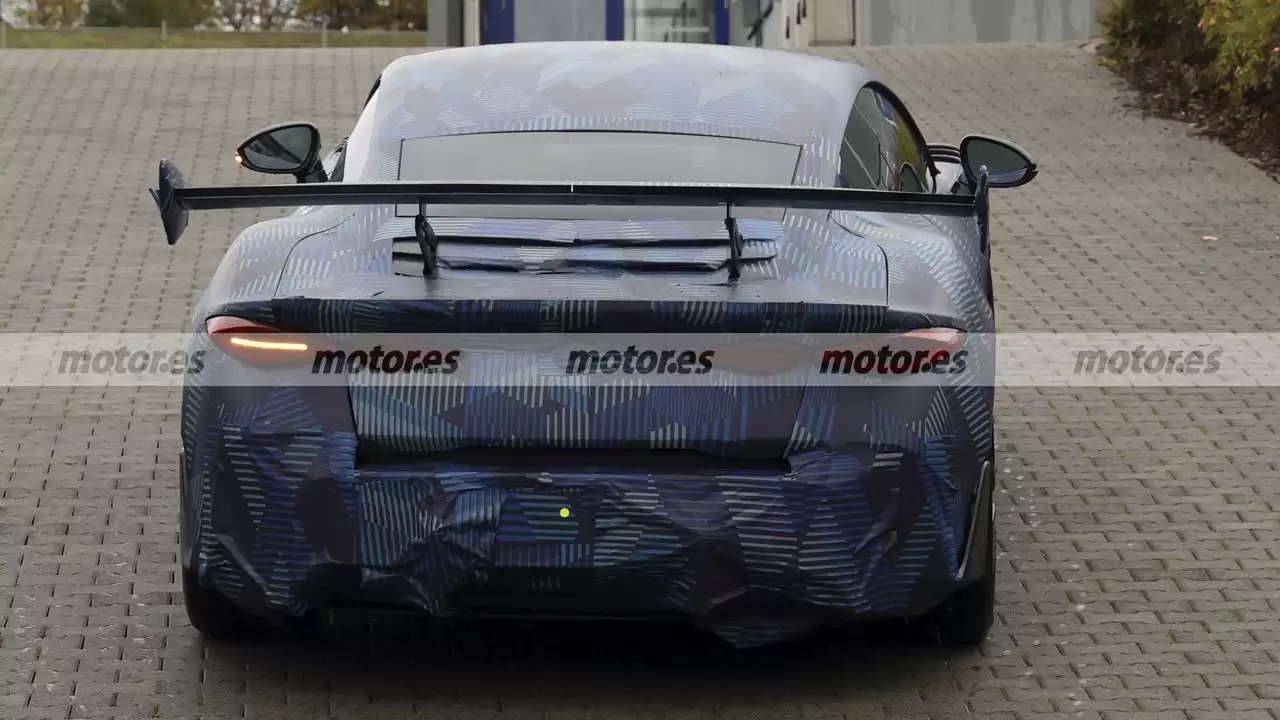 比亚迪腾势首款概念跑车“腾势 Z”现身纽博格林：宽体姿态 + 大尾翼