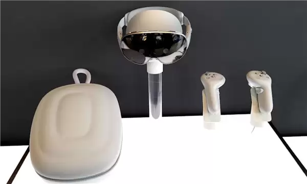 三星Galaxy XR多模态AI头显挑战苹果：定价只有Vision Pro一半