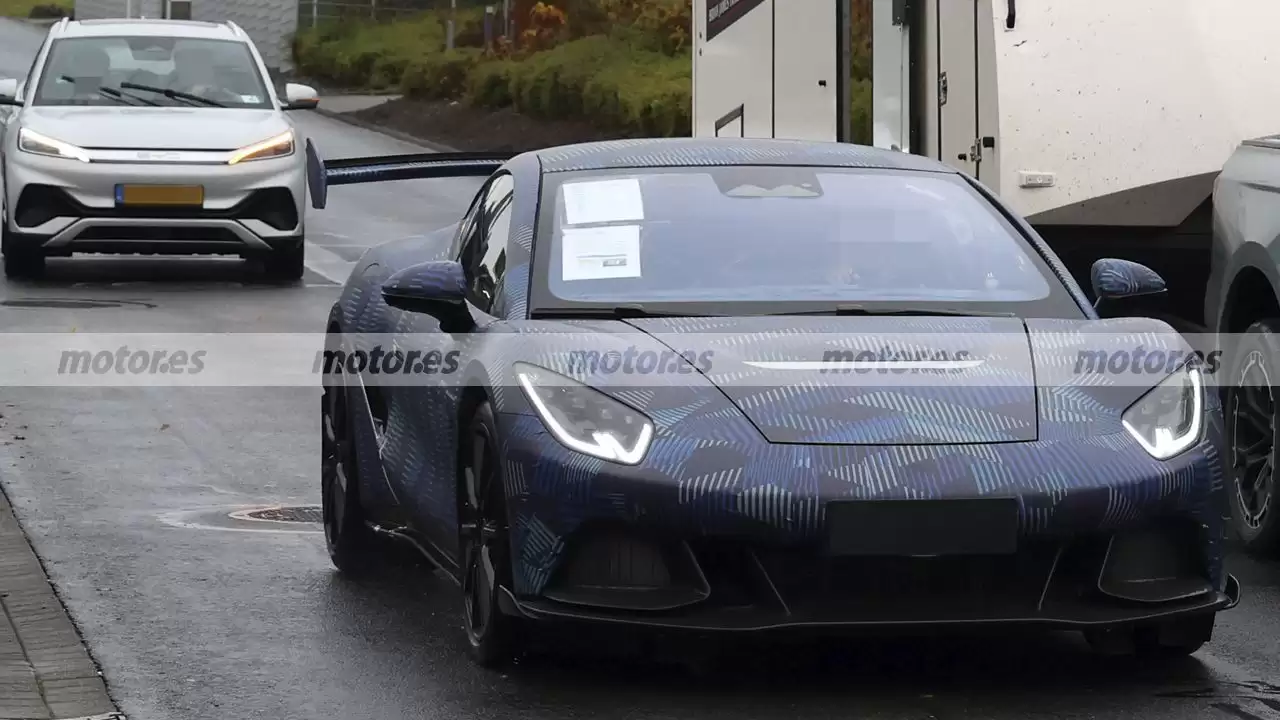 比亚迪腾势首款概念跑车“腾势 Z”现身纽博格林：宽体姿态 + 大尾翼