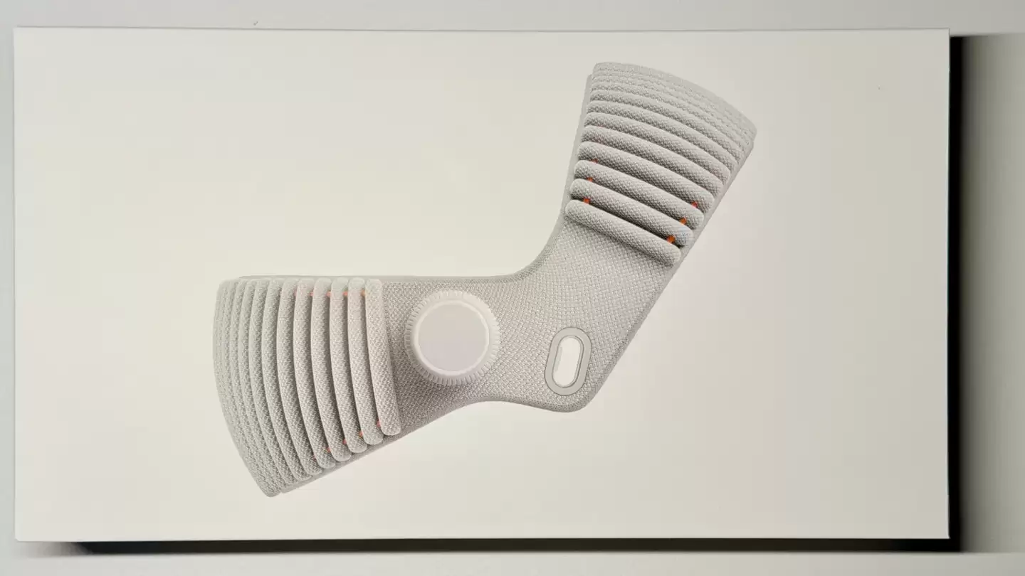 告别“压脸感”:苹果双环编织头带初体验,Vision Pro 头显最舒适搭档