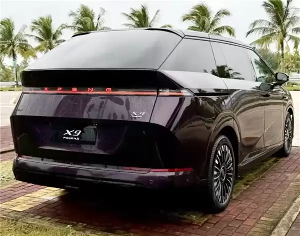 小鹏X9增程版实车外观亮相 综合续航超1600公里 四季度内上市