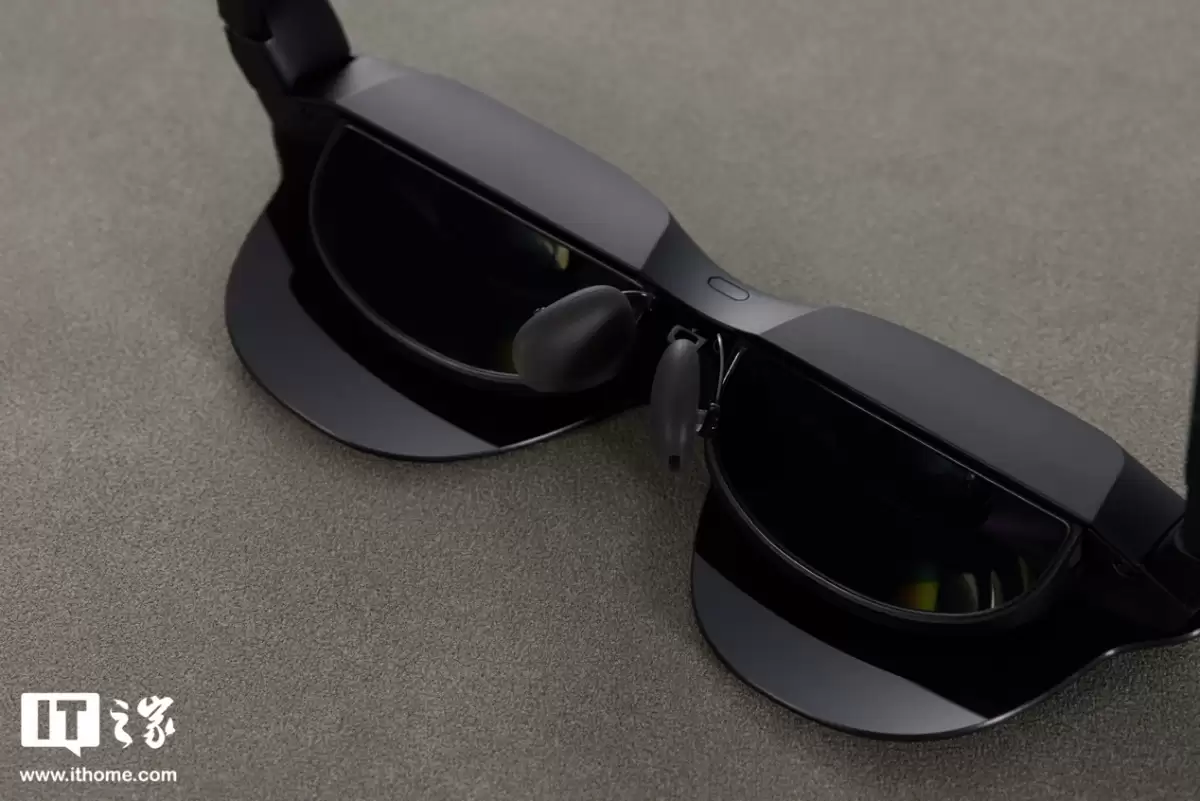 【IT之家开箱】雷鸟 Air 4 Pro AR 智能眼镜开箱图赏