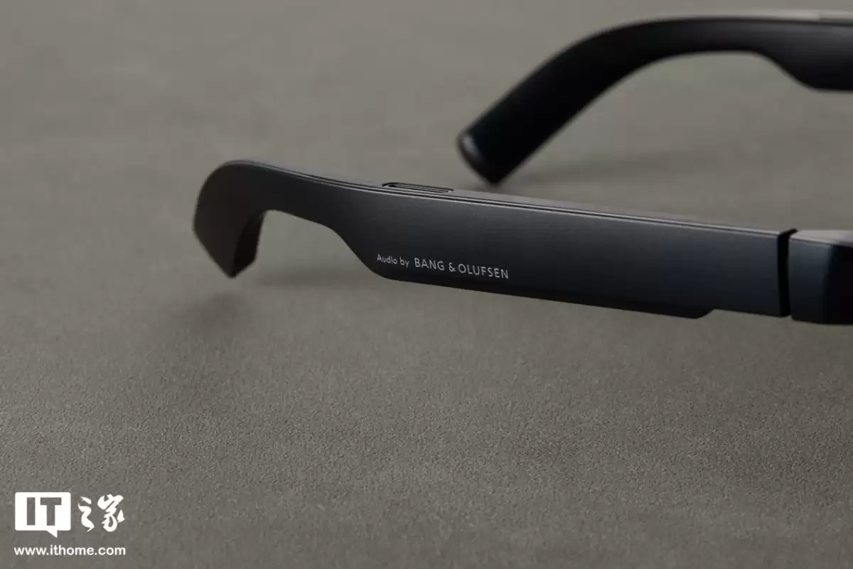 【IT之家开箱】雷鸟 Air 4 Pro AR 智能眼镜开箱图赏
