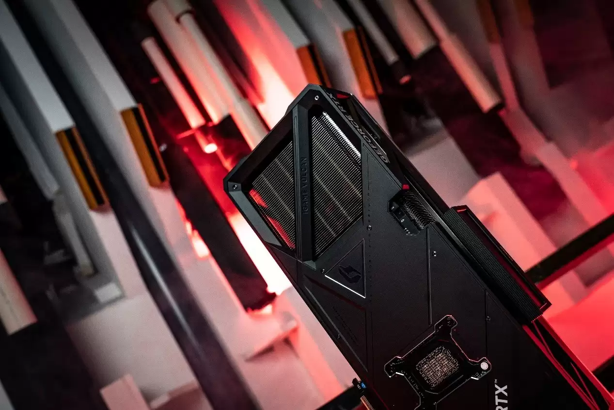 决战CAC!七彩虹iGame RTX 50 Vulcan显卡性能释放