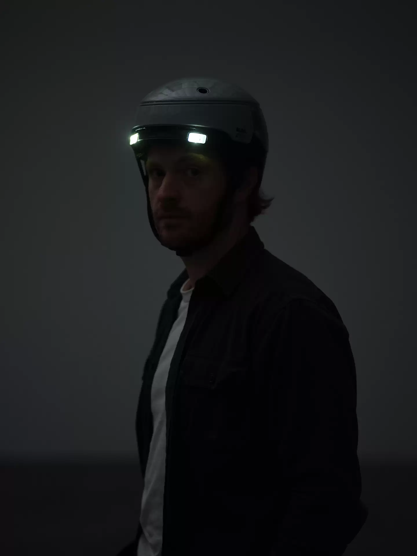 Rivian 杀入电动自行车市场：TM-B 满电续航 160 公里、最高时速 45 公里