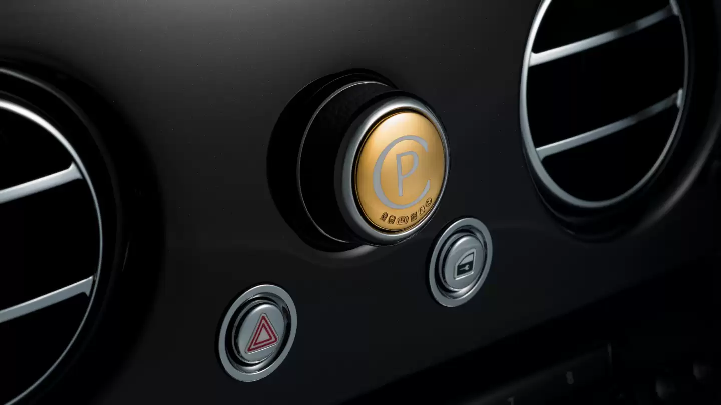 轮上典藏艺术品：劳斯莱斯推出限量25台的幻影百年珍藏版