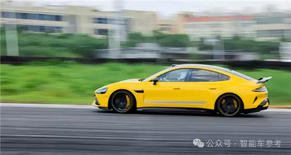 谁在黑!“小米汽车SOS 1秒接通 不含排队时间”:高管回应