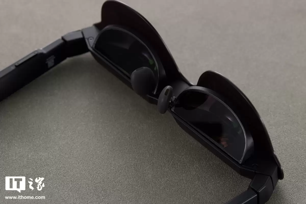 【IT之家开箱】雷鸟 Air 4 Pro AR 智能眼镜开箱图赏