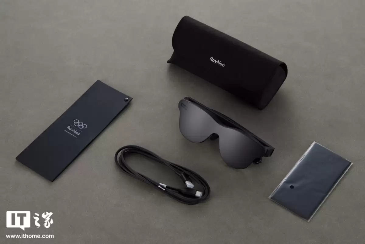 【IT之家开箱】雷鸟 Air 4 Pro AR 智能眼镜开箱图赏