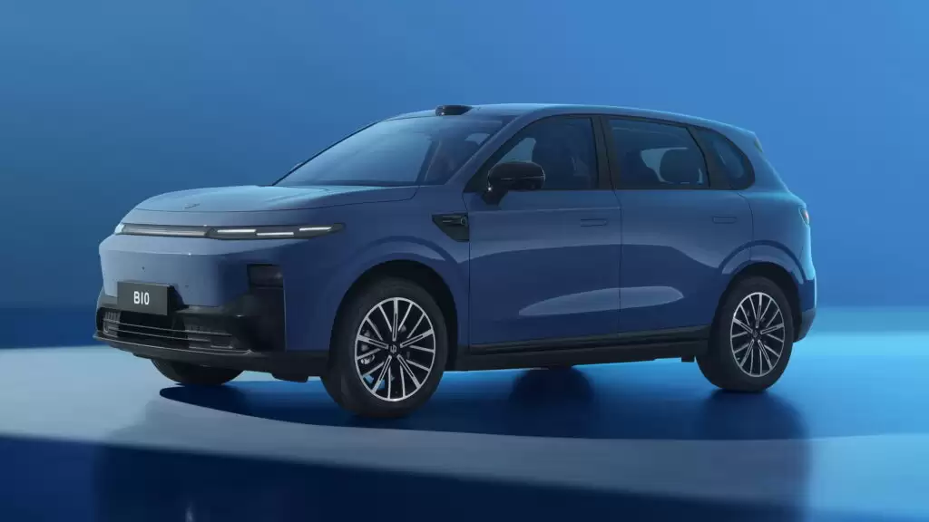 中国品牌“曲线出海”：Stellantis 拟将零跑 B10 挂上欧宝车标在欧洲销售