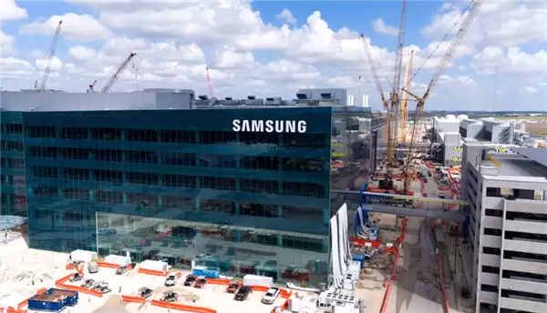 三星美国工厂重启！特斯拉决定给予部分AI5芯片订单