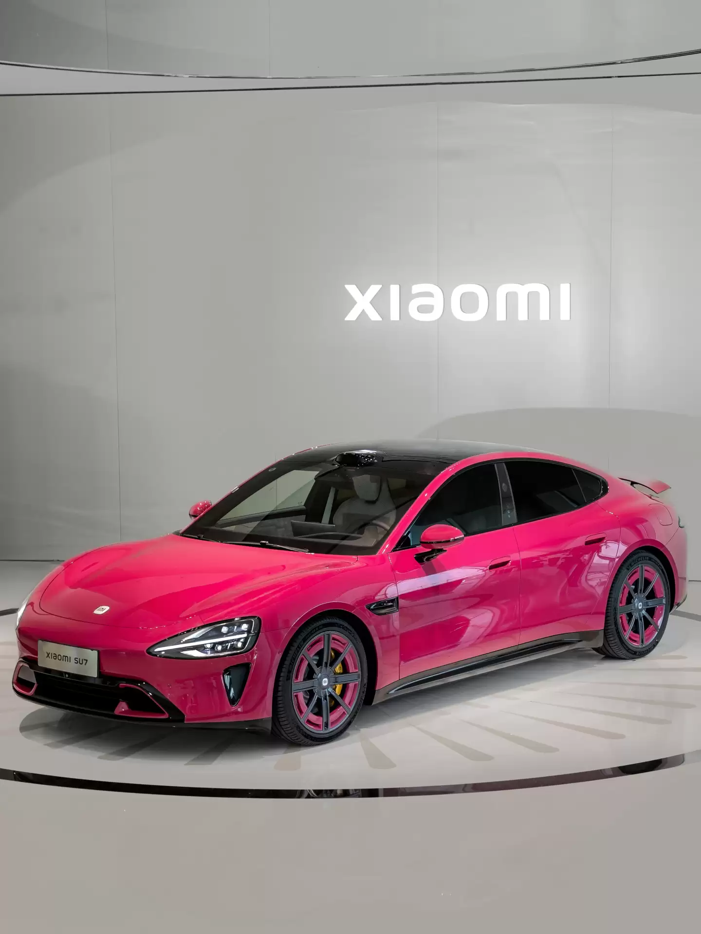 美国造车新势力 Rivian CEO 斯卡林奇拆了一台小米 SU7：做得确实不错，但没什么新发现