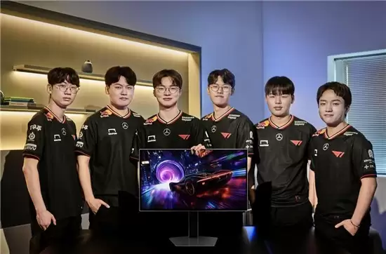 三星携手传奇战队T1:双十一签名显示器拍卖启幕,尖端装备助燃竞技梦想