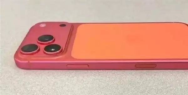 iPhone 17 Pro星域橙褪色风波：工艺缺陷或因供应链调整