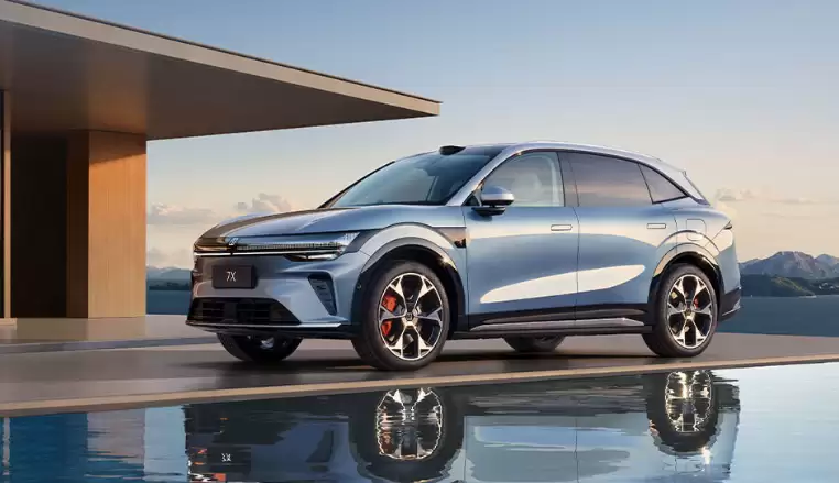 极氪汽车：已启动现款极氪 7X 升级麂皮绒包覆顶棚等方案评估