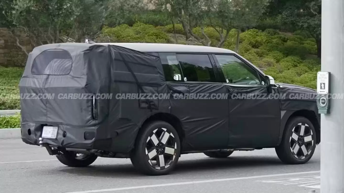 2027 款胜达路测图曝光,有望为现代旗下首款增程车型