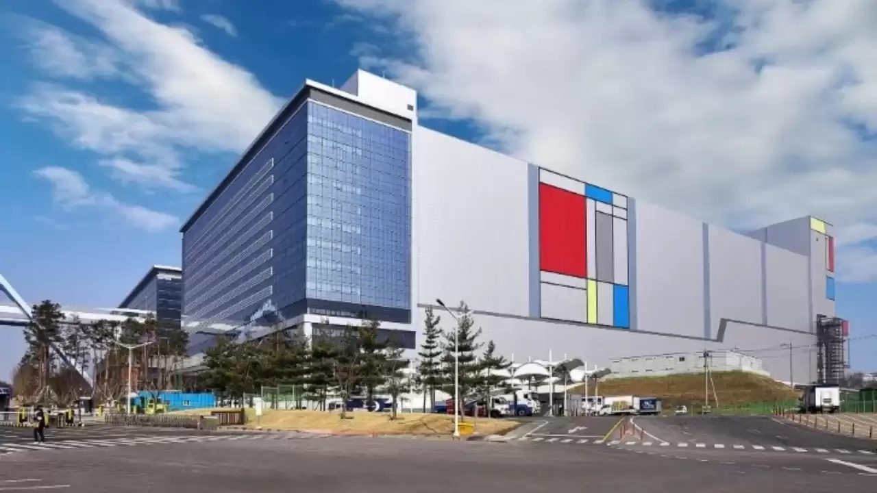 苹果拟2026年采购1300万片LPDDR5X内存用于iPhone 18 AI升级