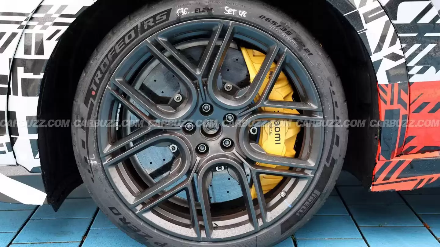 小米 YU7 GT 征战纽北:“SUV 猛兽”再曝,有望超 1500 马力成新一代“圈速收割机