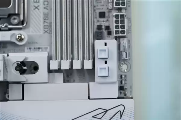 支持DDR5-9000！技嘉X870E AORUS X3D主板图赏