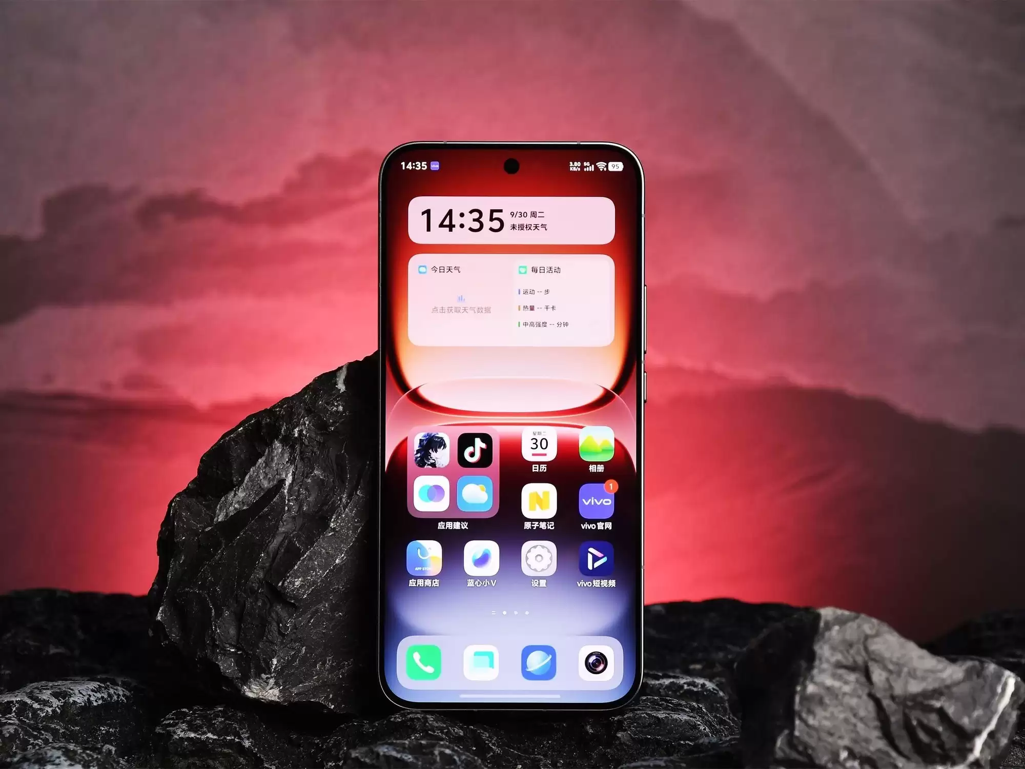 手游光追终落地！iQOO 15让虚拟世界有了呼吸感