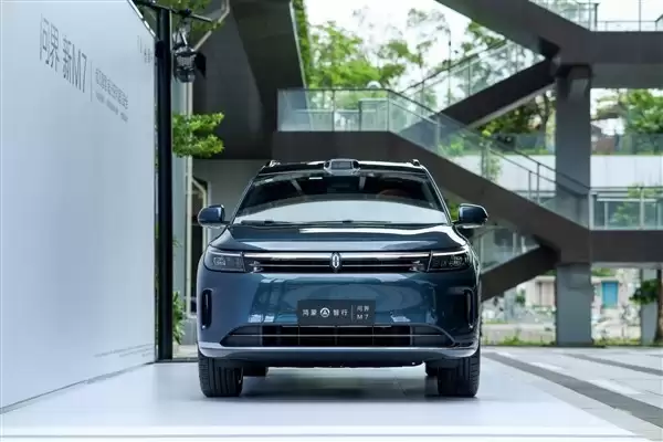 问界新M7 Ultra版上市,底盘升级售价28.98万起