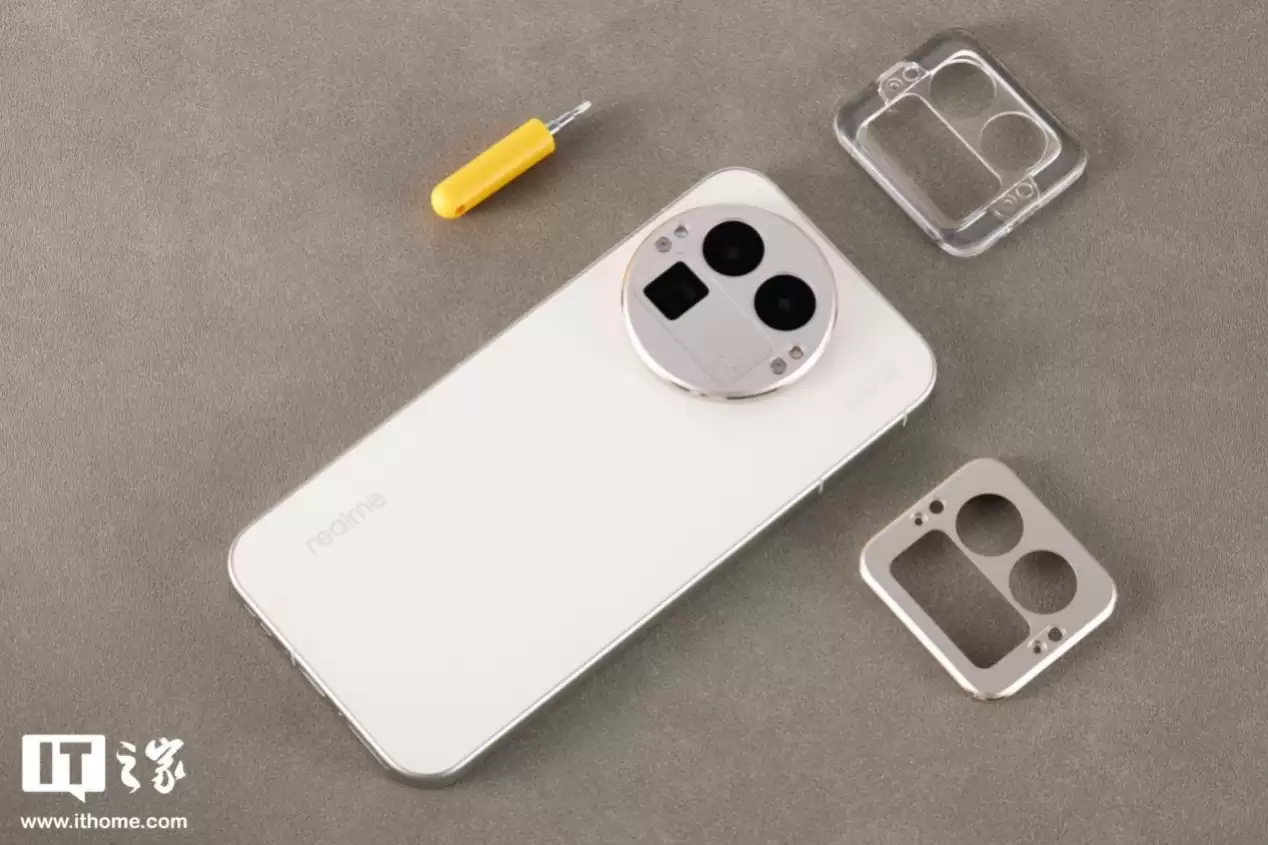 【IT之家评测室】理光 GR 影像 + 可换 Deco,真我 GT8 Pro 体验评测