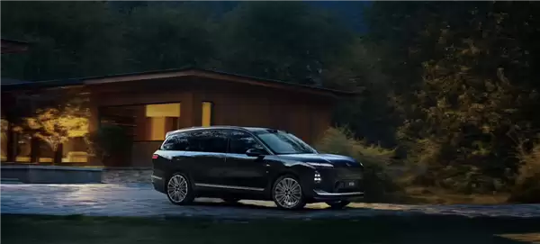 李斌爆蔚来ES8远超预期产能“跟不上”!今年12 月产能将提到1.5万台