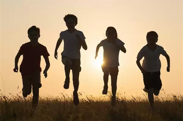 11岁小孩为锻炼舌头吞下10克金豆 妈妈叮嘱不要在外面上厕所