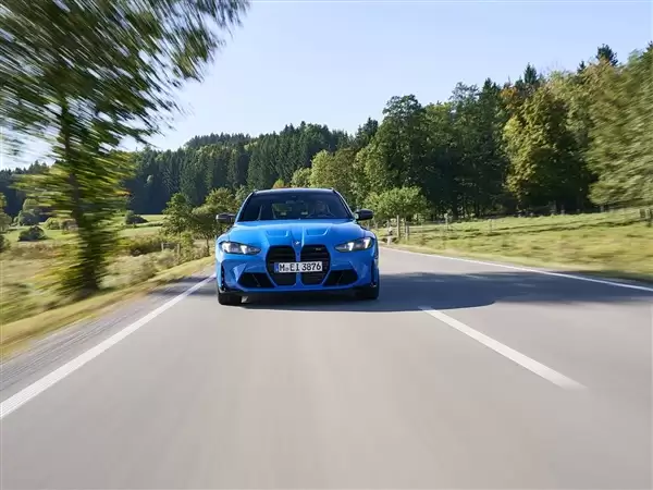 3.0T“机皇” 零百3.6秒！全新宝马M3旅行版即将中国首发