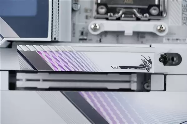 支持DDR5-9000！技嘉X870E AORUS X3D主板图赏