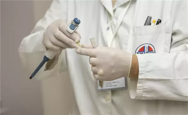 科技男性扎堆整容:颜值焦虑背后的职场内卷