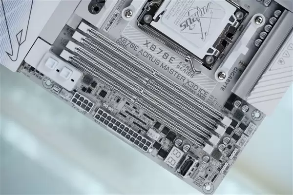 支持DDR5-9000！技嘉X870E AORUS X3D主板图赏