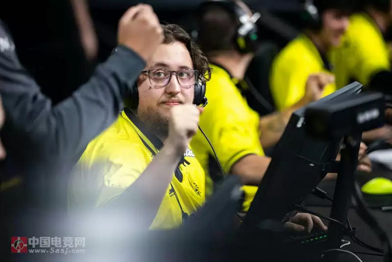 ZywOo专访:s1mple回归很酷,期待与他再度交锋 ZywOo专访:s1mple回归很酷,期待与他再度交锋