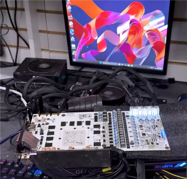 杂交换卡新玩法:GTX 1080 Ti修好了RTX 5070 Ti